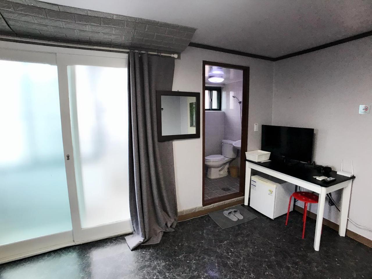 1012 House Namsan Ξενοδοχείο Σεούλ Εξωτερικό φωτογραφία